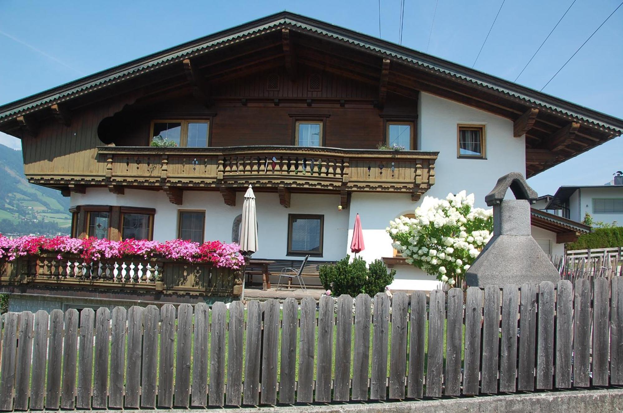 הוילה Haus Hart Im Zillertal 6 Personen מראה חיצוני תמונה